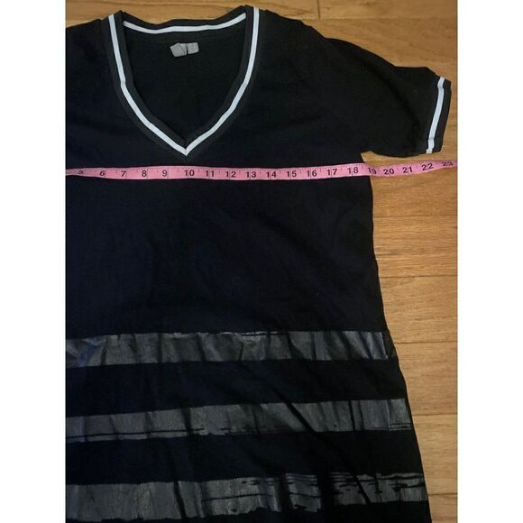 ASOS women's black v-neck short sleeve, with faux leather stripes t shirt size 4 - Picture 6 of 9